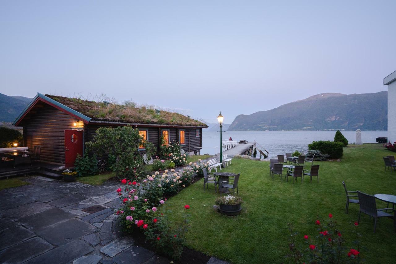 Leikanger Fjordhotel - Unike Hoteller Dış mekan fotoğraf