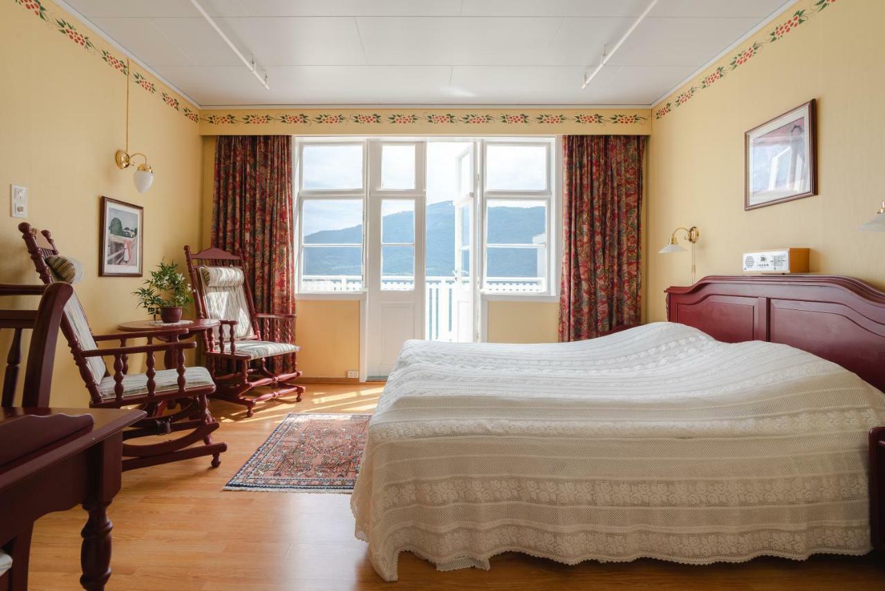 Leikanger Fjordhotel - Unike Hoteller Dış mekan fotoğraf