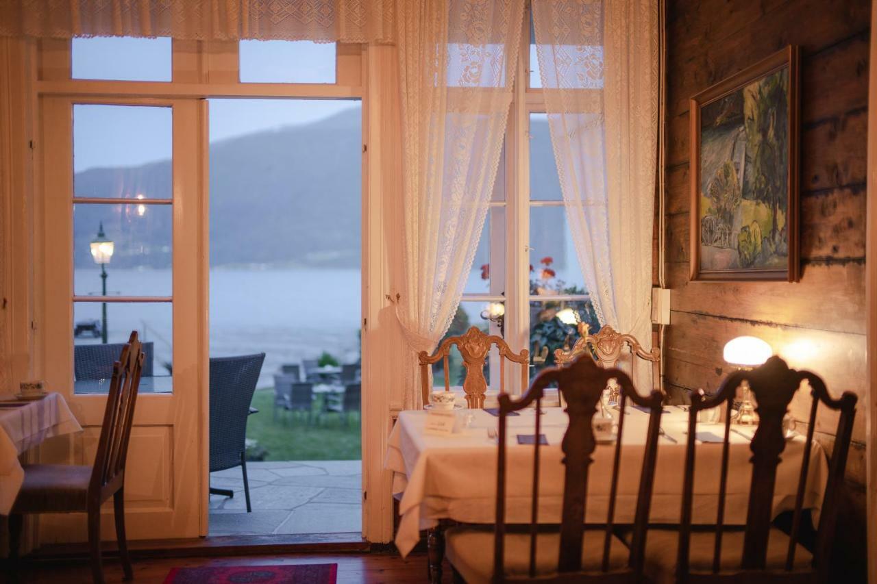 Leikanger Fjordhotel - Unike Hoteller Dış mekan fotoğraf